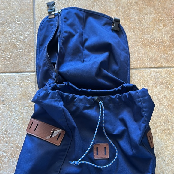 Patagonia Backpack - Picture 3 of 5